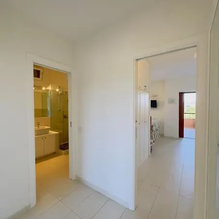 Apartment 50m From 2 Private Beaches Stunning Sea View *