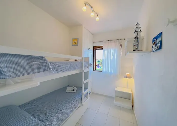 50m From 2 Private Beaches Stunning Sea View Апартаменты *