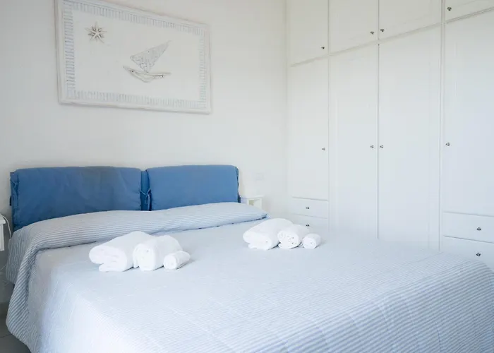 50m From 2 Private Beaches Stunning Sea View Apartman